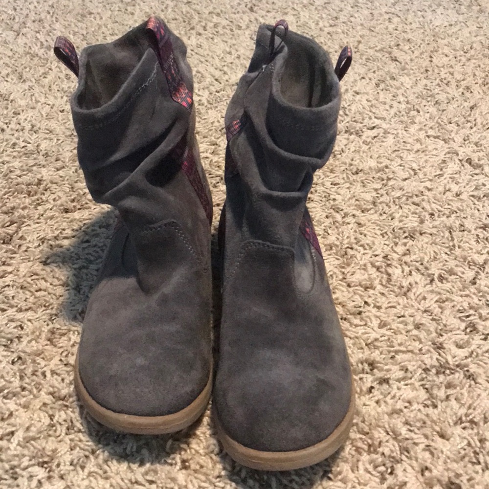 Girls Tom’s Boots- NWOT